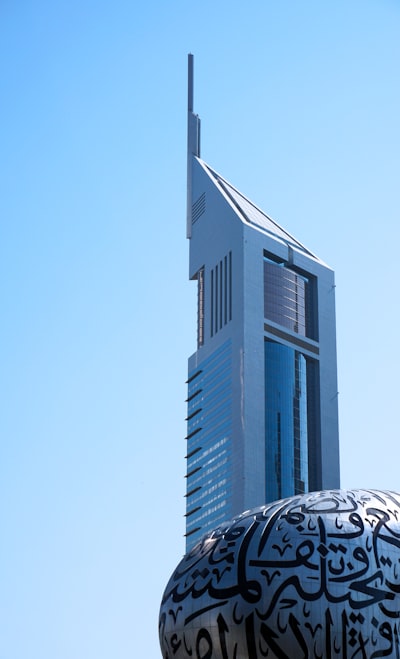 Guía práctica para elegir un consultor de ética de IA en el GCC