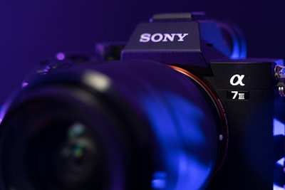 Sony actualiza su A7R VI: 66.8 megapíxeles y precio de 4,500 dólares
