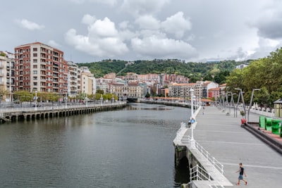 Trabajador a bordo en Bilbao
