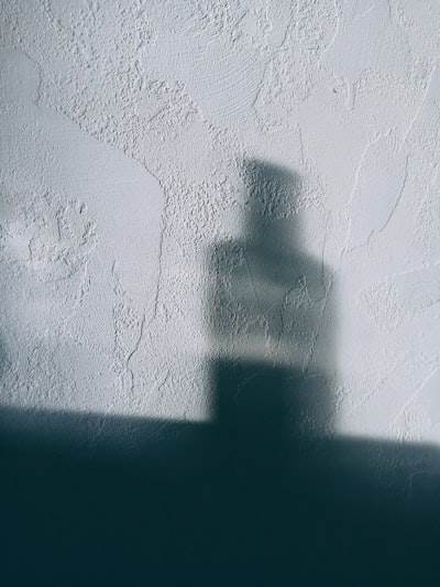 Octubre de Sombras: Una Anticipación Del Año 2025