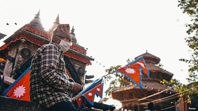 Flujo de trabajo HTR para digitalizar manuscritos antiguos nepalíes