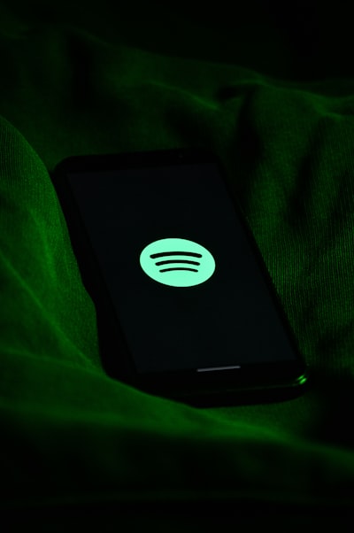 Descubrí qué hace exitosa a una canción en Spotify analizando 30,000 canciones con Python