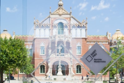 Top 100 Empresas con tarjetas automatizadas en Barcelona