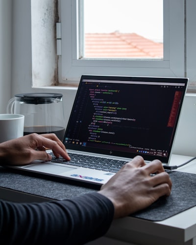 ¿Puede accederse al desarrollo de software SaaS desde cualquier lugar?