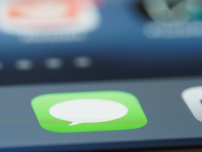 Beneficios de las aplicaciones iOS personalizadas para la comunicación interna