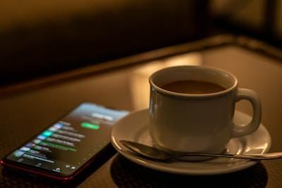 Café con IA: Resumen Tecnológico Dic 2025
