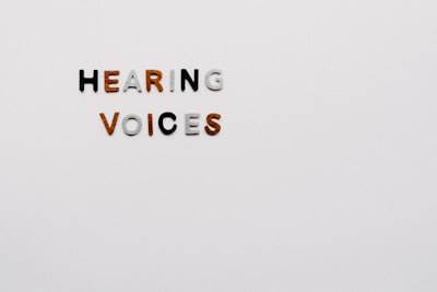 Innovando para humanizar a los asistentes de voz