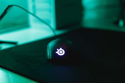 Grandes descuentos en periféricos SteelSeries: cascos, teclados y ratones