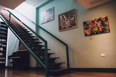 Nunca volveré a pintar mis escaleras sin este bordeador de pared