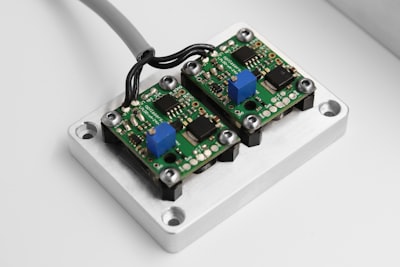 Expander masks: eficiencia en diccionarios para IA interpretable