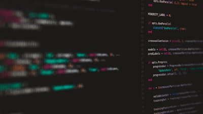 ¿Los servicios de software personalizado cumplen con las regulaciones de protección de datos?