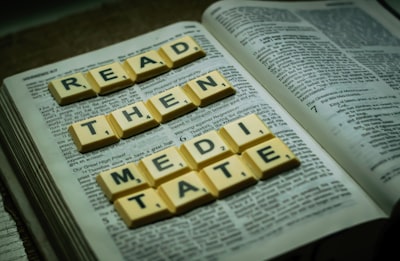 MetaKE: Meta-aprendizaje para equilibrar precisión y editabilidad