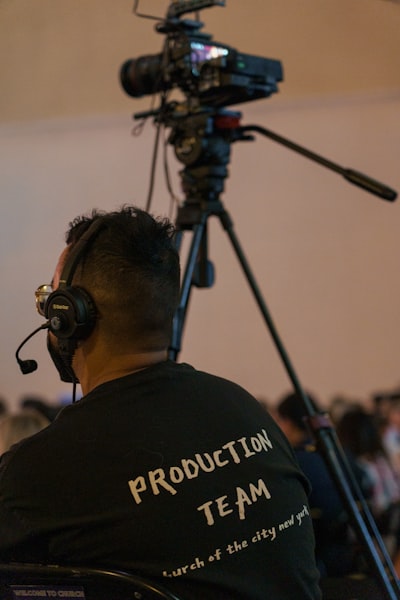 ¿Qué hace una empresa de producción de videos con inteligencia artificial?