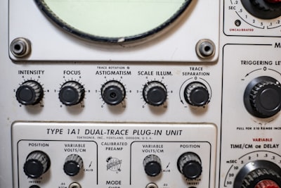 Claves para elegir entre RAG, Fine-Tuning y Reentrenamiento