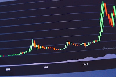 Cómo generar series financieras realistas sin sobreajuste