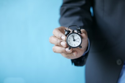 ¿Por qué contratar una empresa para evitar informes manuales?
