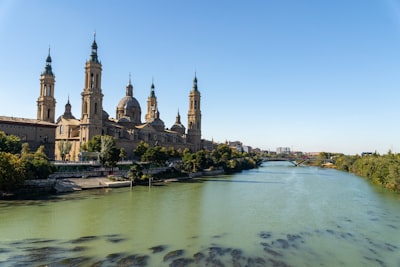 Resumen de informe sobre IA para comprensión en Zaragoza