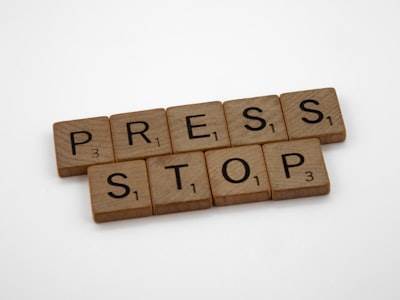 Crea un sistema de IA para comunicados de prensa efectivos