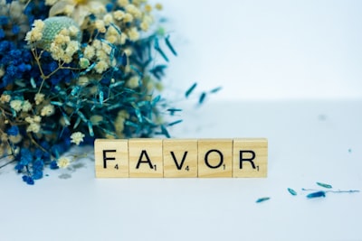 Por favor, detente