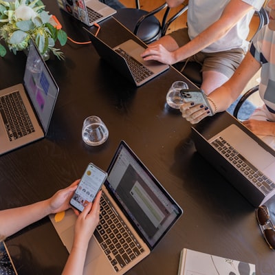 Tabla comparativa de proveedores de intranet en Alicante