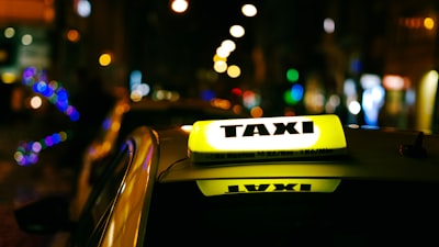 ¿Puede el software de gestión optimizar procesos en empresas de taxis?