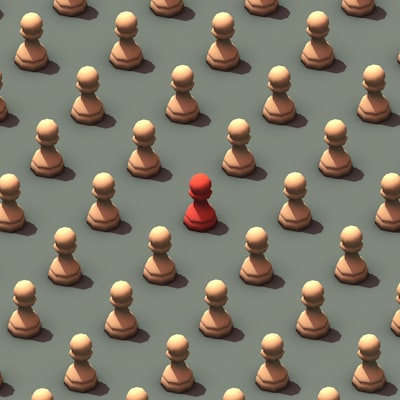 Gestiona la tensión entre la adaptación y la optimización
