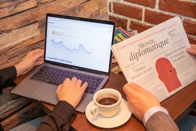 Cómo la automatización de informes de stock mejora la comunicación interna