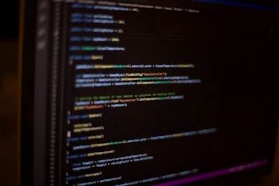 ¿Por qué elegir software de desarrollo de aplicaciones en lugar de desarrollo interno?