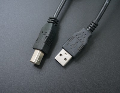 Cable USB-C retráctil de 100W por $12, perfecto para llevar en el bolsillo