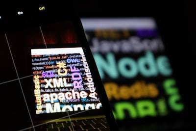 Construir tu primera app sin código y IA: Guía para principiantes 2026