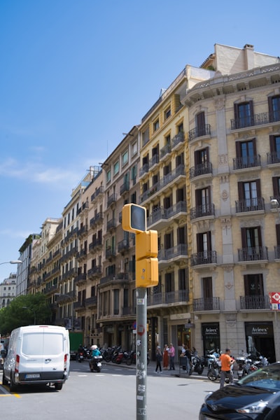 Automatización de notificaciones en Barcelona