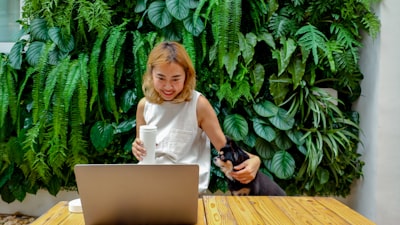 Las 30 mejores empresas de asistentes virtuales para socios y eventos en Alicante