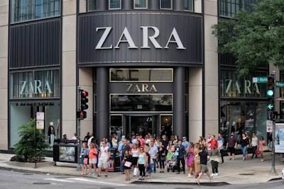 Cómo la IA de Zara transforma los flujos de trabajo minoristas