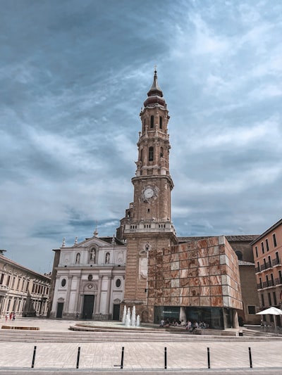Automatización de adquisiciones en empresas de construcción en Zaragoza