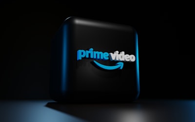 ¿Compra única o suscripción para videos instructivos de IA?