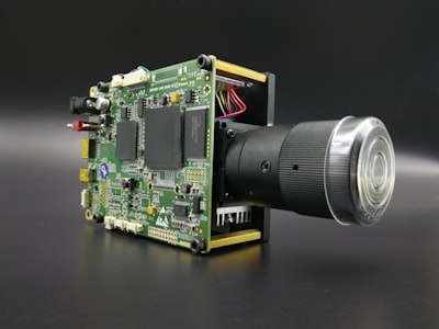 Sensor de eje para detección de fallas en ruedas en monitoreo ferroviario