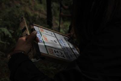 Abordando la Huella Ambiental Oculta de la IA