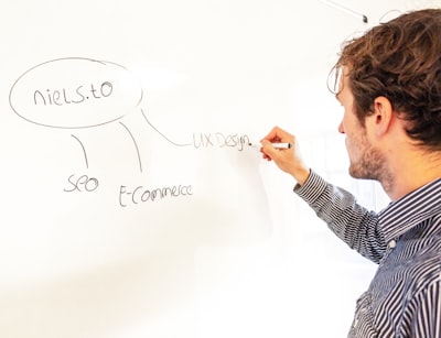 Convergencia del Algoritmo Proximal de Wasserstein más allá de la convexidad geodésica