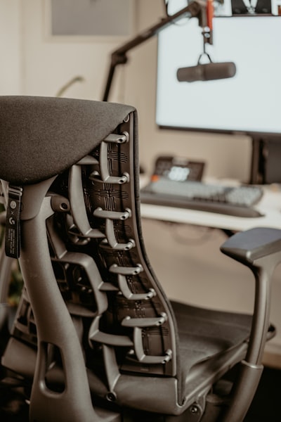 Implementación de empleado de inteligencia artificial en el back office.