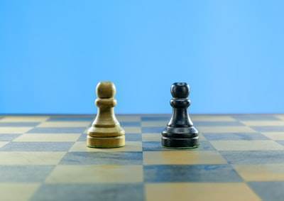 Enfoques Estratégicos: Abajo Arriba vs Arriba Abajo
=============================