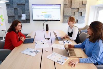 Nueva integración de Inteligencia Artificial Conversacional en IBM Z Software para mejorar la productividad