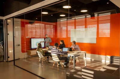 Expertos en intranet con salas de proyecto: ranking 2026