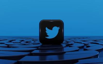 Top 6 herramientas de IA para mostrar en vivo los hilos de Twitter en tu evento