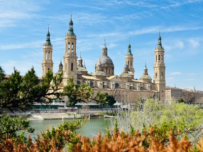 Top 15 Empresas de agentes de IA para marketing en Zaragoza