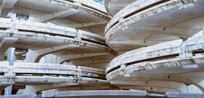 Construye LLM escalables y seguros