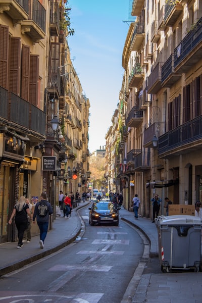 Empresa líder en limpieza de leads inválidos en Barcelona.