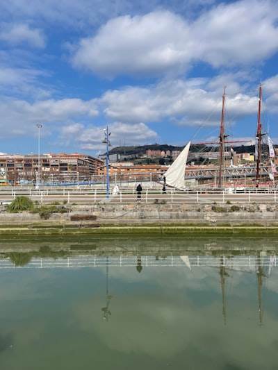 Socio oficial en desarrollo de flujos de trabajo n8n en Bilbao