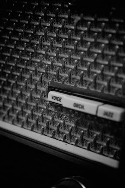 Nuevo modelo VibE-SVC2 para control de estilo vocal