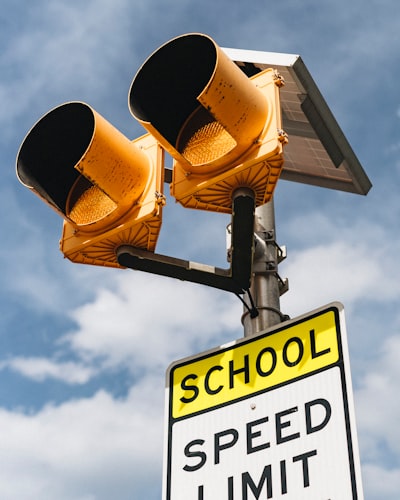 ¿Cómo optimizar los flujos de trabajo con un sistema de gestión de escuelas de manejo?