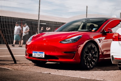 Nuevo retiro de Tesla: ruedas de Cybertruck podrían desprenderse